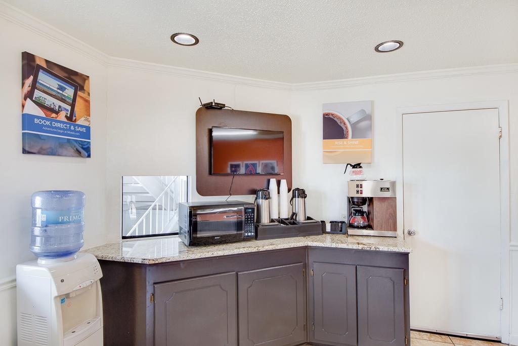 Americas Best Value Inn San Antonio Extérieur photo