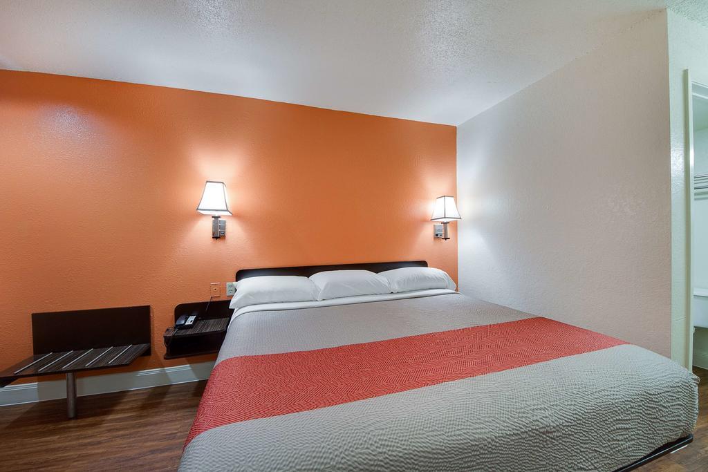 Americas Best Value Inn San Antonio Extérieur photo