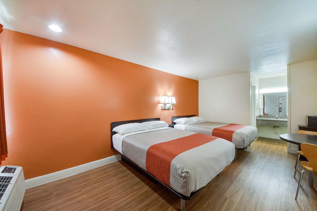 Americas Best Value Inn San Antonio Extérieur photo
